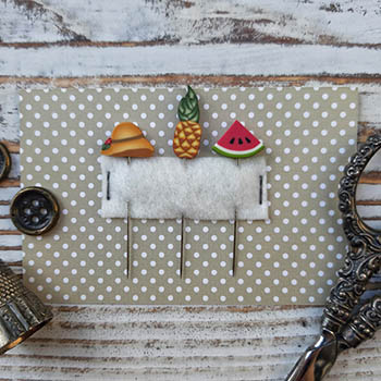 Summer Pins by Puntini Puntini 