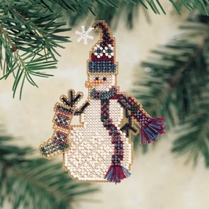 MHSC27 Stocking Snow Charmer Ornament 