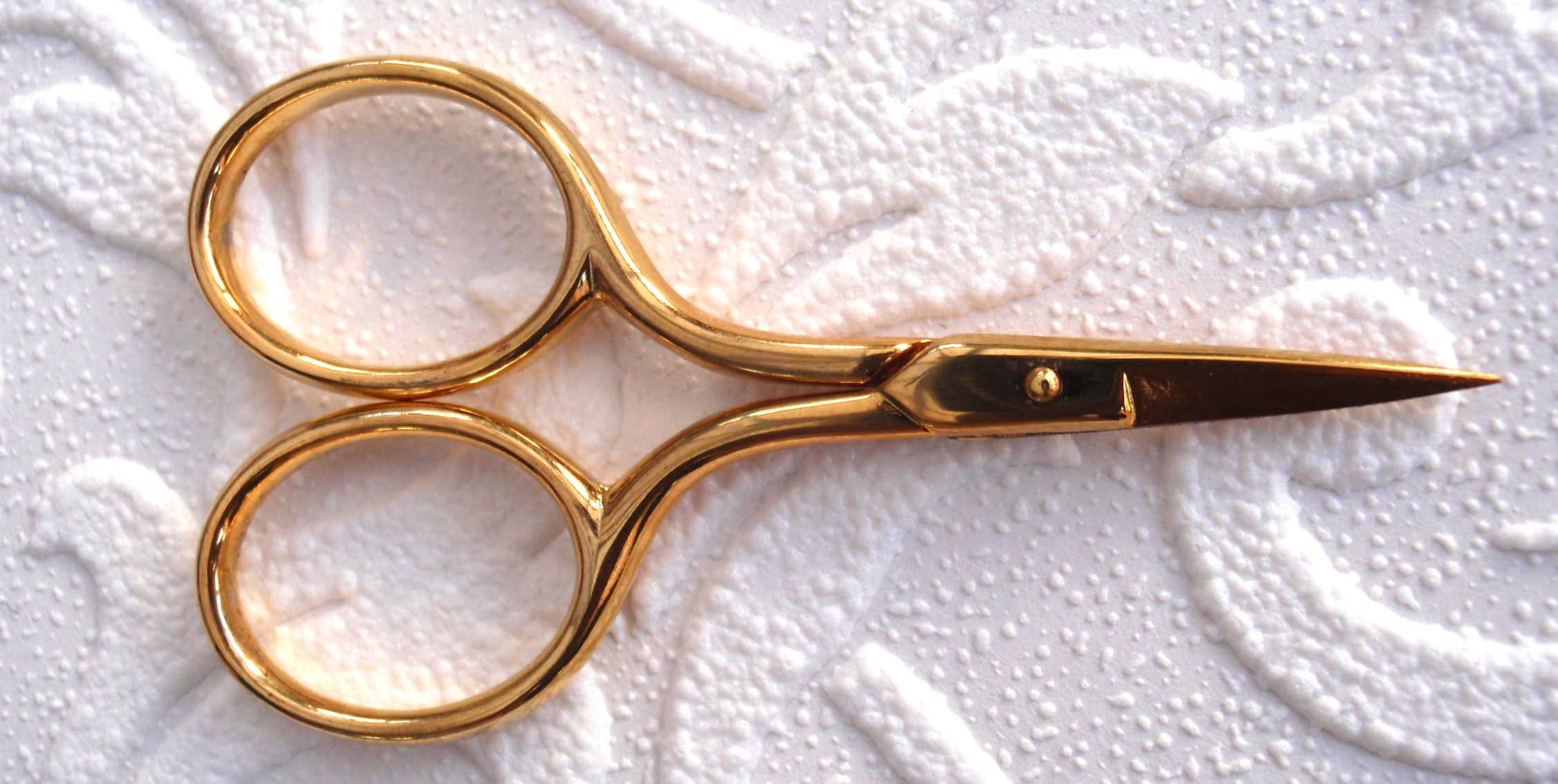 Etui Scissors Gold Embroidery by Simply Scissors