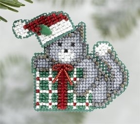 MH18-6305 Kitty's Gift Ornament  Kit by Mill Hill 