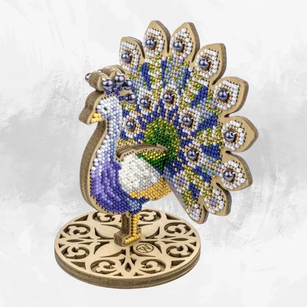 Wonderland Crafts - FLK-604 – “Ornate Peacock” Wooden Bead Kit 