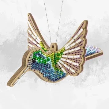 Wonderland Crafts - FLK-607 “Bright Hummingbird” Wooden Bead Kit 