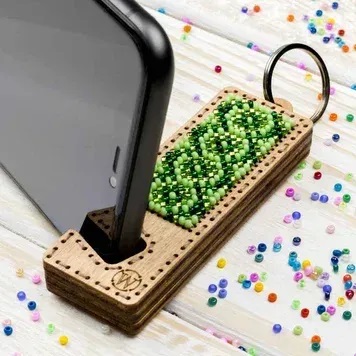 Wonderland Crafts - FLK-486 Phone Stand – Green  - Wooden Bead Kit