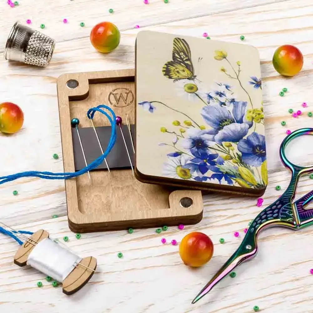 FLZB(N)-113 Needle Case - 6cm x 9cm - Plywood (Needle not included )  by Wonderland Crafts 