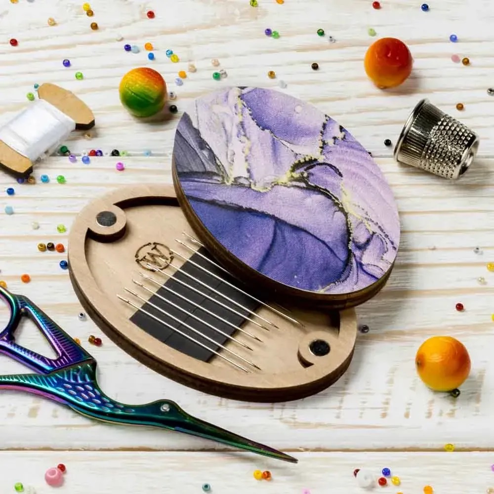 FLZB-164 Needle Case - 6cm x 9cm  (Needle not included )  by Wonderland Crafts 