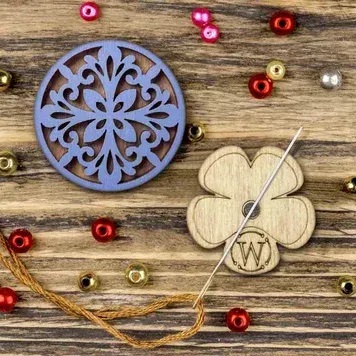 Wonderland Crafts - FLMH-108(W) Blue Magnetic singe-sided needle holder